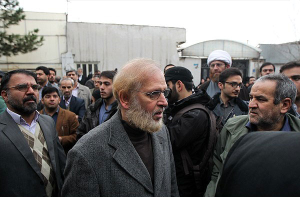 (تصاویر) برگزاری مراسم تشییع مادر احمدینژاد (تصاویر) برگزاری مراسم تشییع مادر احمدینژاد