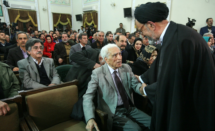 (تصاویر) بزرگداشت غلامحسین امیر خانی (تصاویر) بزرگداشت غلامحسین امیر خانی