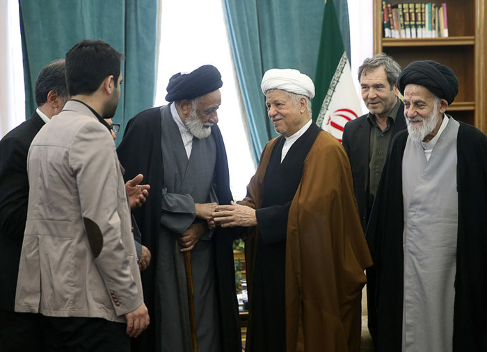 (تصاویر) دیدار فدائیان اسلام با هاشمی (تصاویر) دیدار فدائیان اسلام با هاشمی