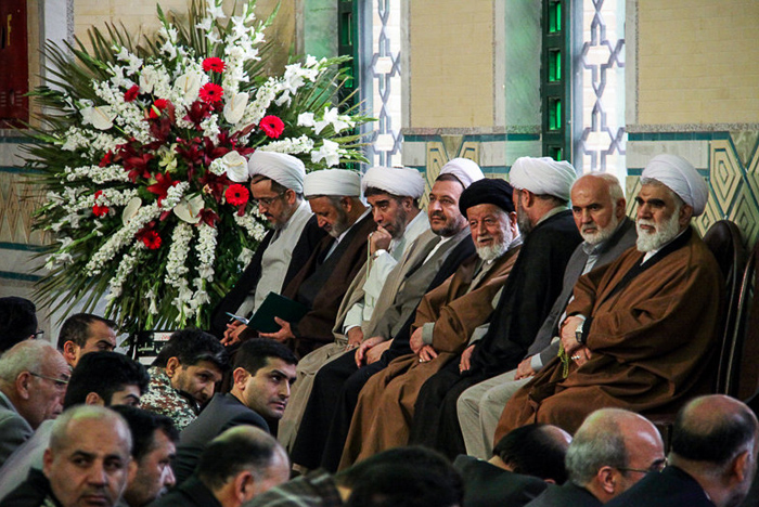 (تصاویر) مراسم ختم والده رئیس جمهور