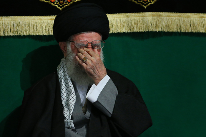 (تصاویر) شب دوم عزاداری در حضور رهبرانقلاب (تصاویر) شب دوم عزاداری در حضور رهبرانقلاب