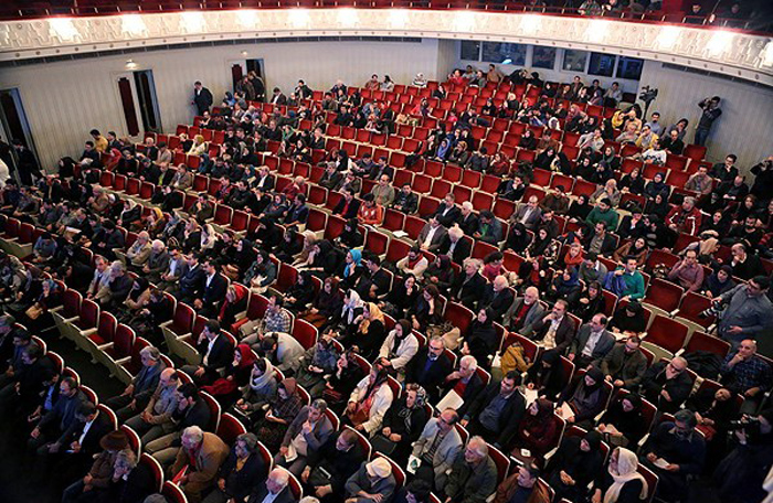 (تصاویر) تنش در اختتامیه جشنواره تجسمی فجر