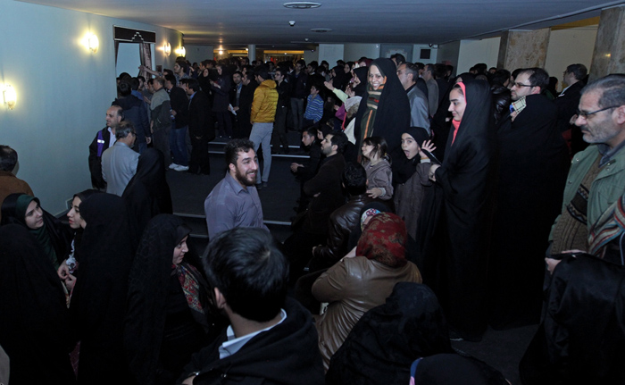 (تصاویر) تنش در اختتامیه جشنواره تجسمی فجر