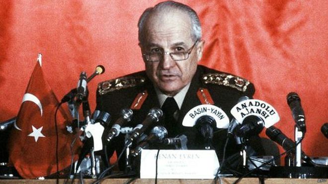 کنان اورن، رئیسجمهوری اسبق ترکیه درگذشت کنان اورن، رئیسجمهوری اسبق ترکیه درگذشت
