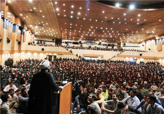 (تصاویر) بازگشت شهاب مرادی با «کلاس مجردها» (تصاویر) بازگشت شهاب مرادی با «کلاس مجردها»