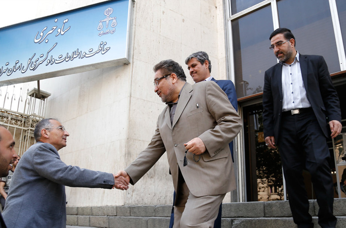 (تصاویر) توکلی در دادگاه تهران (تصاویر) توکلی در دادگاه تهران