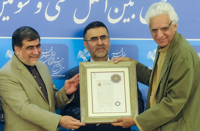 حواشی «دکتر شدن» هنرمندان حواشی «دکتر شدن» هنرمندان