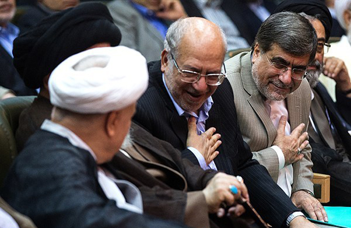 (تصاویر) رونمایی هاشمی از «تاریخ جامع ایران»
