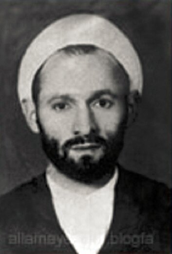 علامه حسن‌زاده آملی