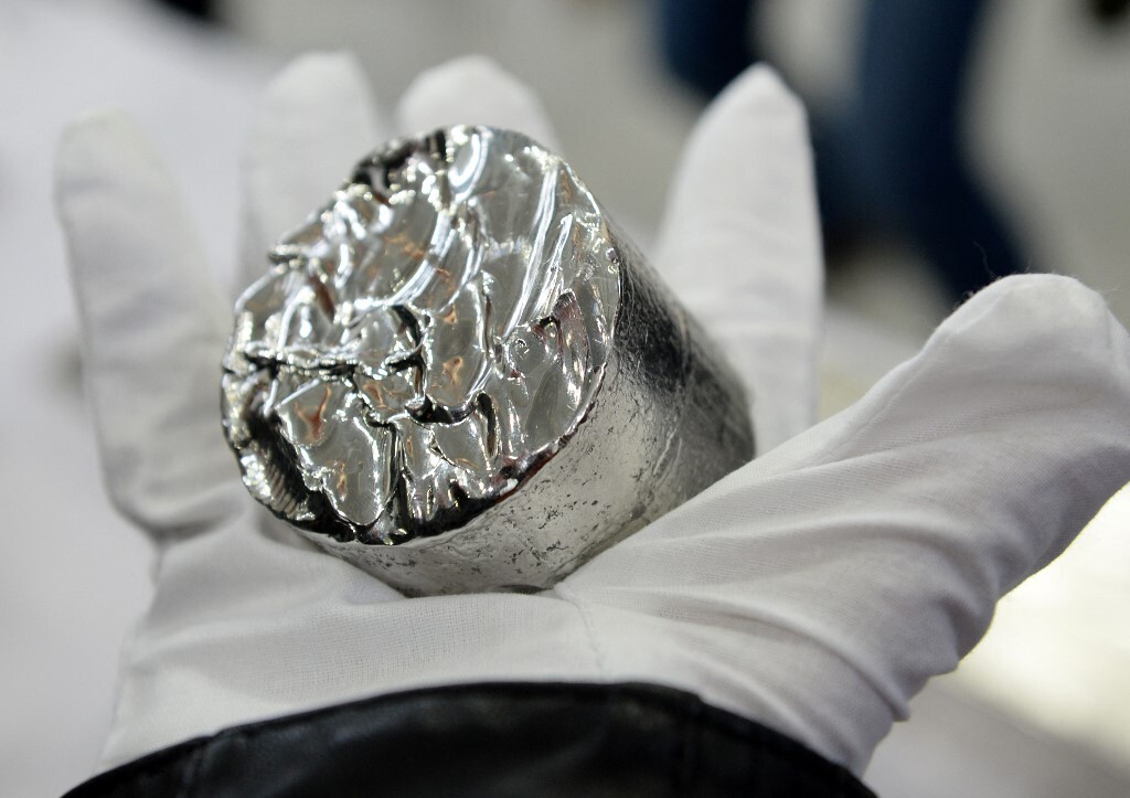 ۸ ماده گرانتر از طلا