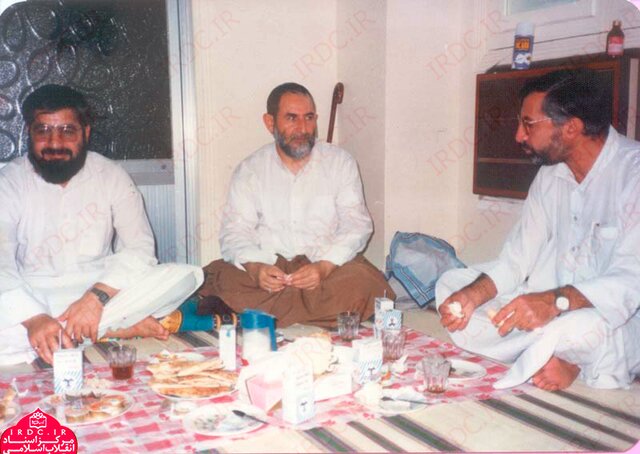 تصویری کمتر دیده‌شده از آیت‌الله یزدی و روحانی