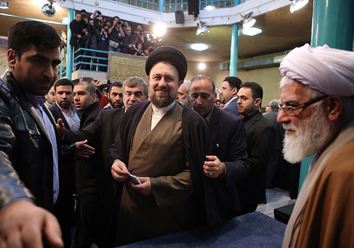 (تصاویر) مقامات و شخصیت ها پای صندوق رای (تصاویر) مقامات و شخصیت ها پای صندوق رای