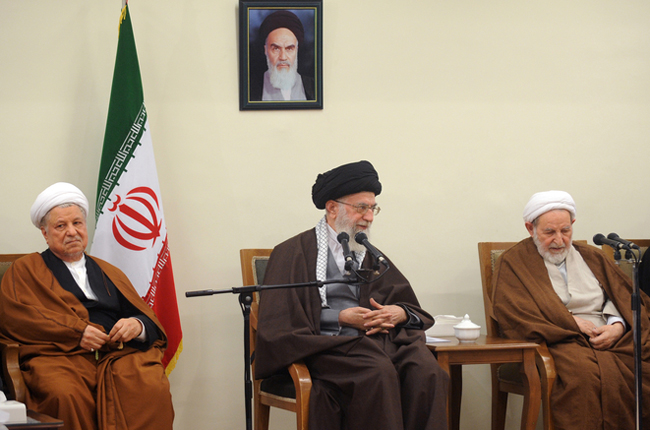 (تصاویر) دیدار اعضای مجلس خبرگان با رهبر انقلاب (تصاویر) دیدار اعضای مجلس خبرگان با رهبر انقلاب