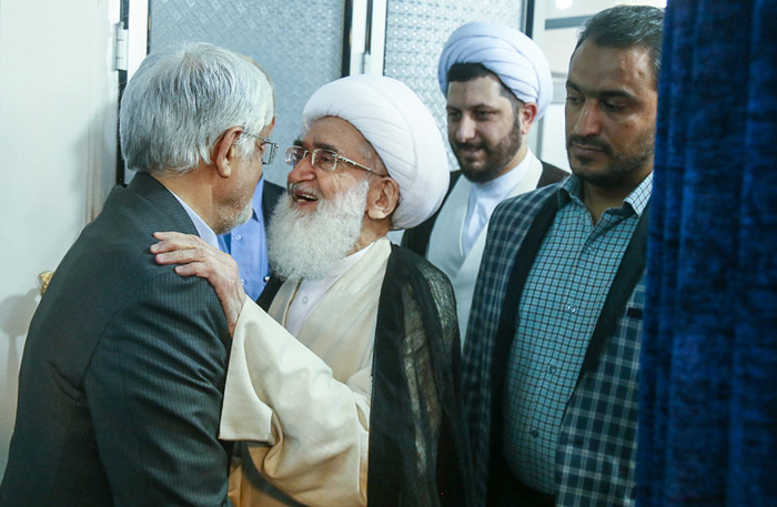(تصاویر) دیدار عارف با مراجع تقلید در قم (تصاویر) دیدار عارف با مراجع تقلید در قم
