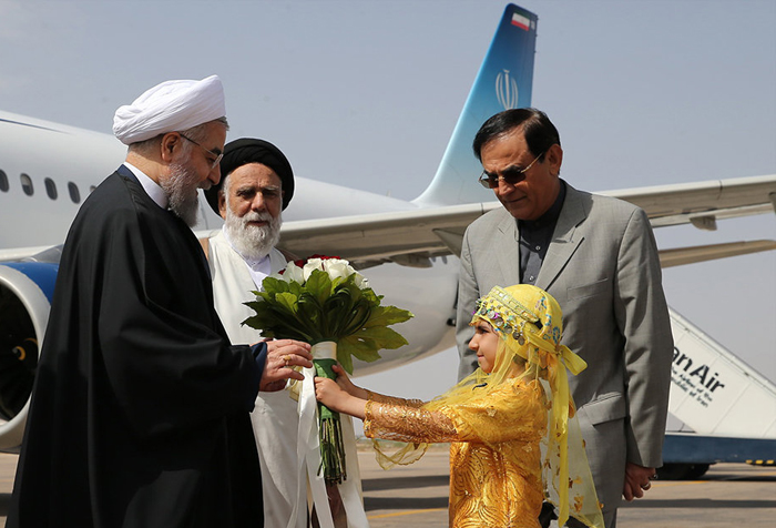 (تصاویر) استقبال از روحانی در کرمان (تصاویر) استقبال از روحانی در کرمان