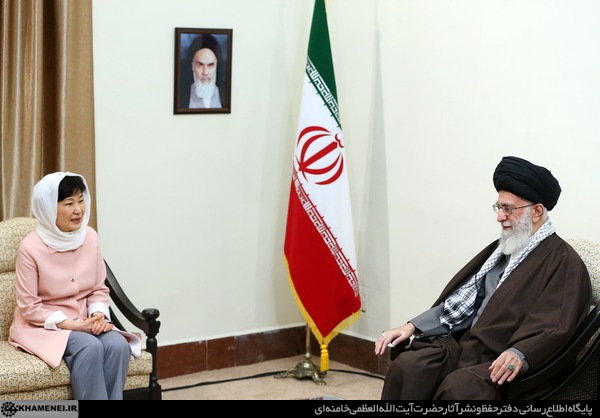 دیدار رییس جمهور کره جنوبی با رهبر انقلاب دیدار رییس جمهور کره جنوبی با رهبر انقلاب