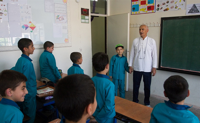 (تصاویر) اهداء کلیه مدیر به دانشآموز (تصاویر) اهداء کلیه مدیر به دانشآموز