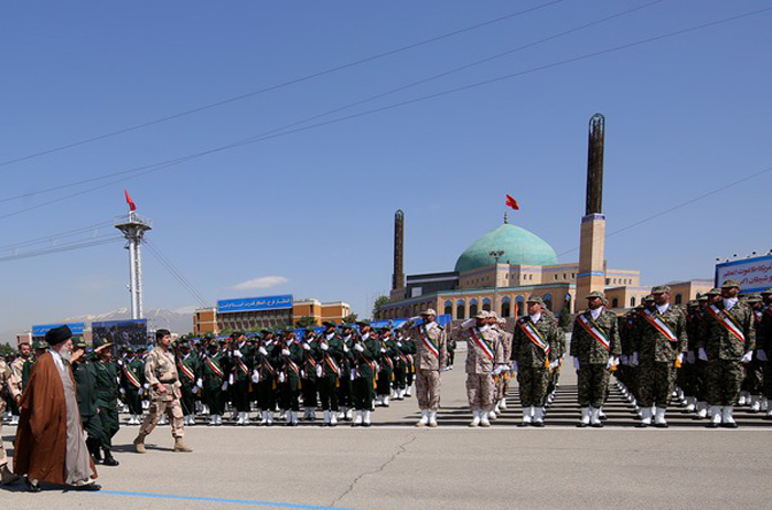 (تصاویر) رهبرانقلاب در مراسم دانشآموختگی دانشجویان افسری (تصاویر) رهبرانقلاب در مراسم دانشآموختگی دانشجویان افسری