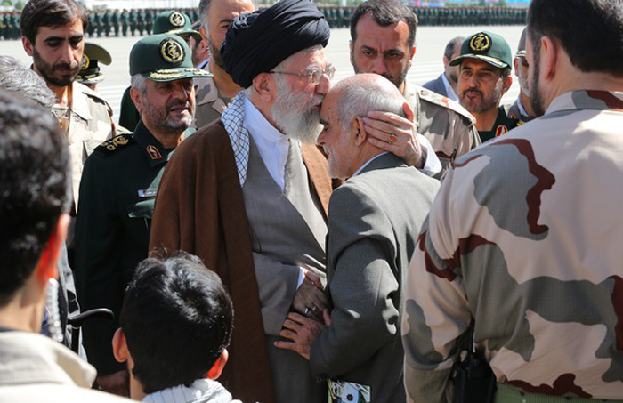 (تصاویر) رهبرانقلاب در مراسم دانشآموختگی دانشجویان افسری (تصاویر) رهبرانقلاب در مراسم دانشآموختگی دانشجویان افسری