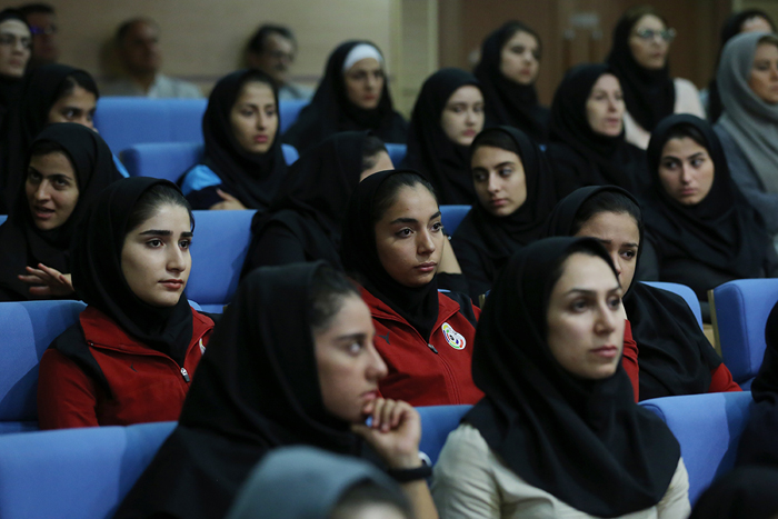 (تصاویر) افطاری روحانی با ورزشکاران (تصاویر) افطاری روحانی با ورزشکاران