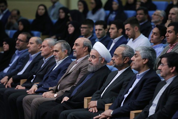 (تصاویر) افطاری روحانی با ورزشکاران (تصاویر) افطاری روحانی با ورزشکاران