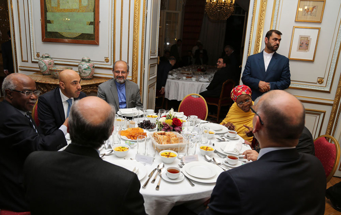 (تصاویر) ضیافت افطار ظریف با مقامات فرانسوی (تصاویر) ضیافت افطار ظریف با مقامات فرانسوی