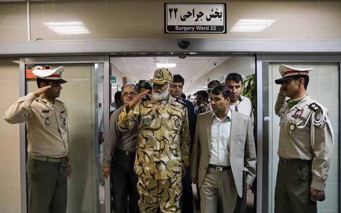 (تصاویر) عیادت امیرپوردستان از سربازان مجروح (تصاویر) عیادت امیرپوردستان از سربازان مجروح