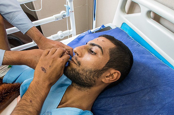 (تصاویر) عیادت امیرپوردستان از سربازان مجروح (تصاویر) عیادت امیرپوردستان از سربازان مجروح