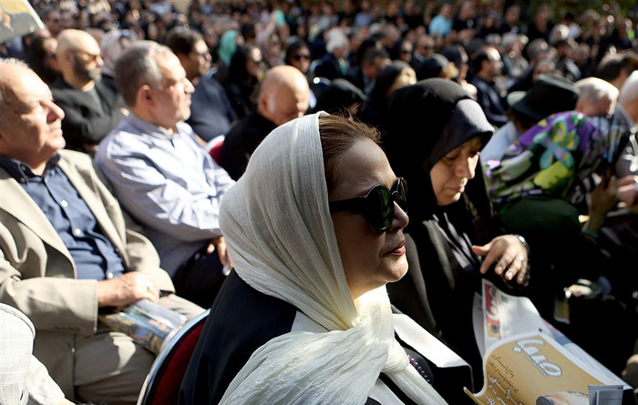 (تصاویر) مراسم وداع با عباس کیارستمی (تصاویر) مراسم وداع با عباس کیارستمی