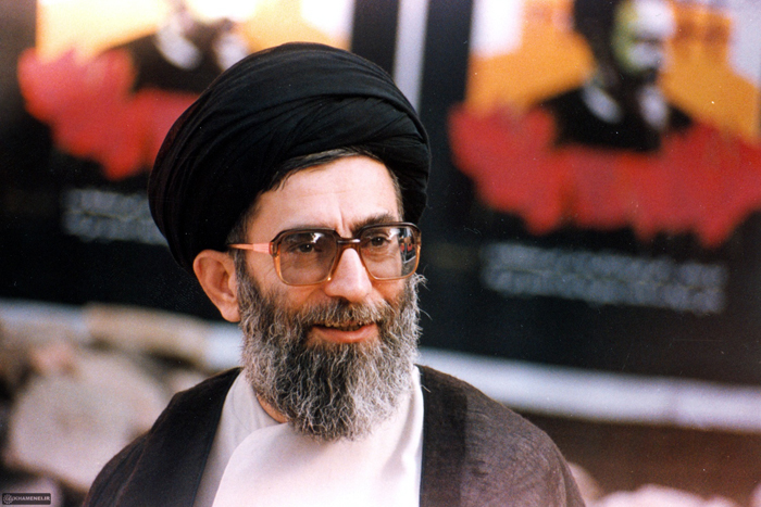 (تصاویر) آیتاللهخامنهای در محل حادثه هفتم تیر (تصاویر) آیتاللهخامنهای در محل حادثه هفتم تیر