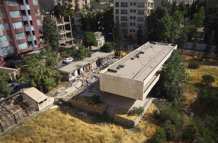 خانه «ملکه توران»، همسر رضا شاه تخریب شد خانه «ملکه توران»، همسر رضا شاه تخریب شد