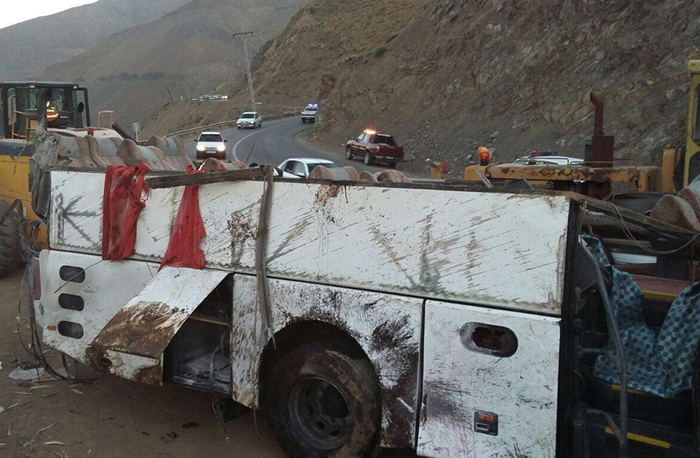 (تصاویر) تصادف مرگبار اتوبوس در جاده چالوس (تصاویر) تصادف مرگبار اتوبوس در جاده چالوس