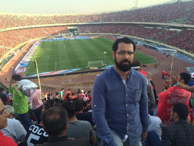 روحانی‌ای که بیلیاردباز حرفه‌ای است+(تصاویر)