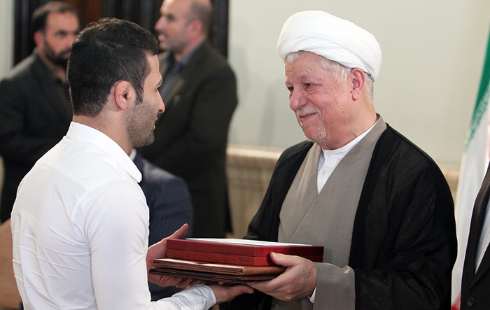 (تصاویر) تقدیر هاشمی از مدال آوران المپیک (تصاویر) تقدیر هاشمی از مدال آوران المپیک