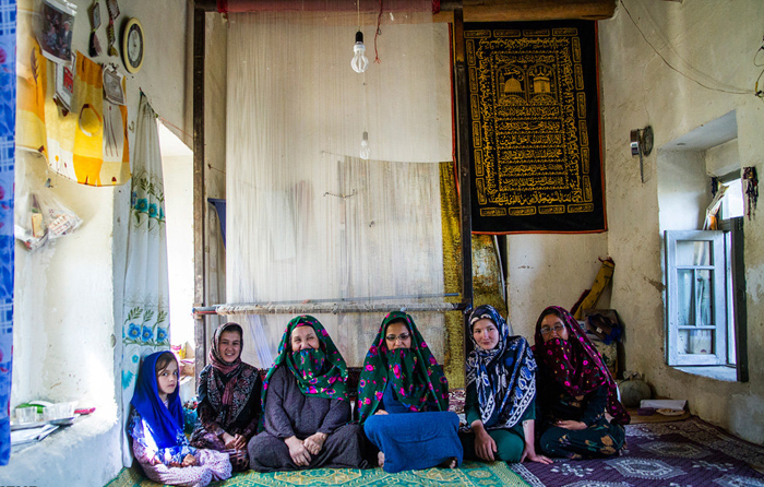 (تصاویر) زنان پنجه طلا