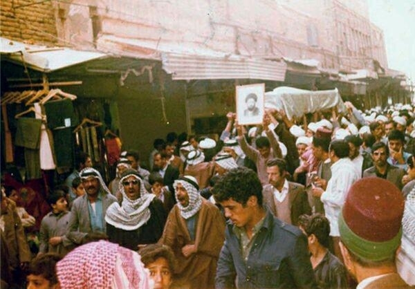 تصویر کمتر دیده شده از تشییع پیکر آیتالله سیدمصطفی خمینی تصویر کمتر دیده شده از تشییع پیکر آیتالله سیدمصطفی خمینی