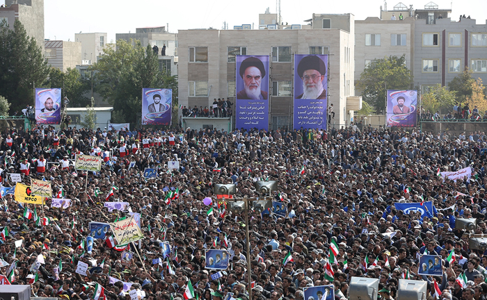 (تصاویر) استقبال از روحانی در اراک