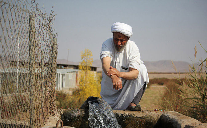 (تصاویر) زندگی یک روحانی در مزرعه زرشک (تصاویر) زندگی یک روحانی در مزرعه زرشک