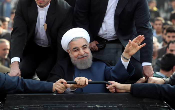 (تصاویر) استقبال از روحانی در کرج (تصاویر) استقبال از روحانی در کرج