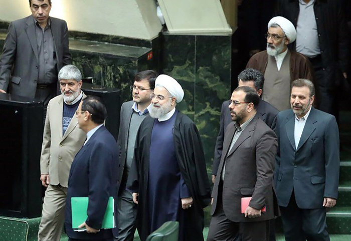 (تصاویر) روحانی بودجه96 را تقدیم مجلس کرد (تصاویر) روحانی بودجه96 را تقدیم مجلس کرد