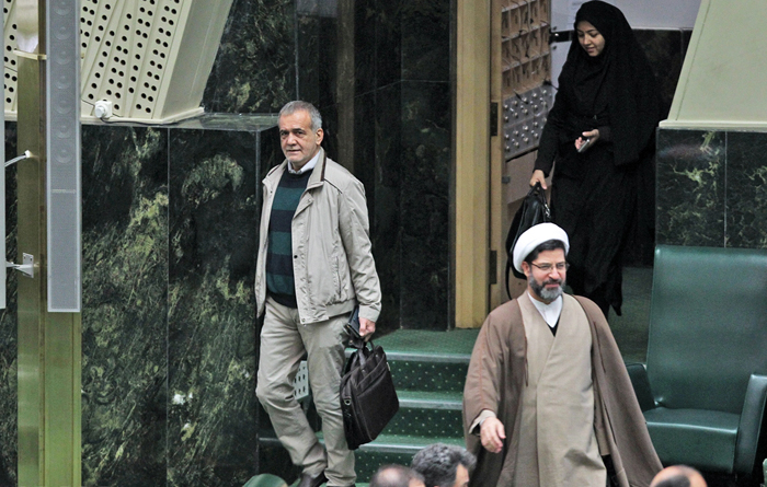 (تصاویر) روحانی بودجه96 را تقدیم مجلس کرد (تصاویر) روحانی بودجه96 را تقدیم مجلس کرد