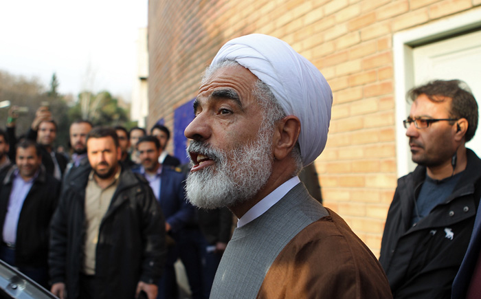 (تصاویر) حضور مجید انصاری در دانشگاه حاشیه ساز شد (تصاویر) حضور مجید انصاری در دانشگاه حاشیه ساز شد