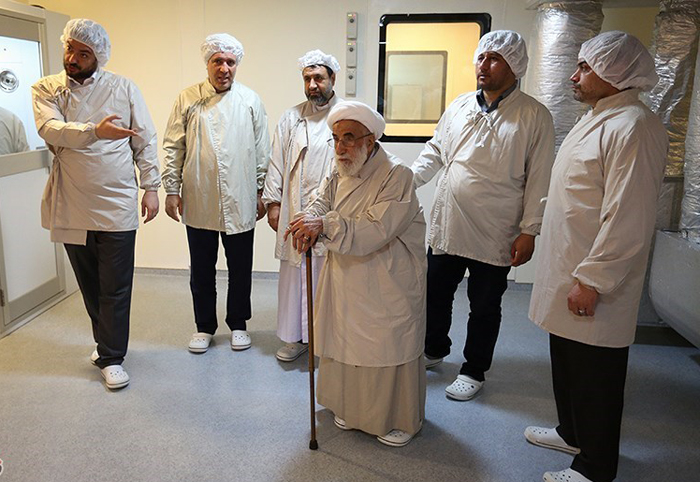 (تصاویر) آیتالله جنتی در شرکت همانندساز بافت (تصاویر) آیتالله جنتی در شرکت همانندساز بافت