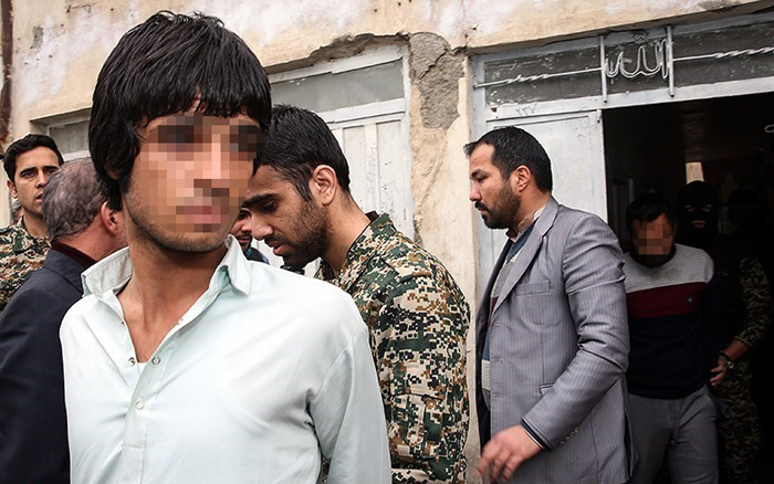 (تصاویر) دستگیری مواد فروشان در مشهد (تصاویر) دستگیری مواد فروشان در مشهد