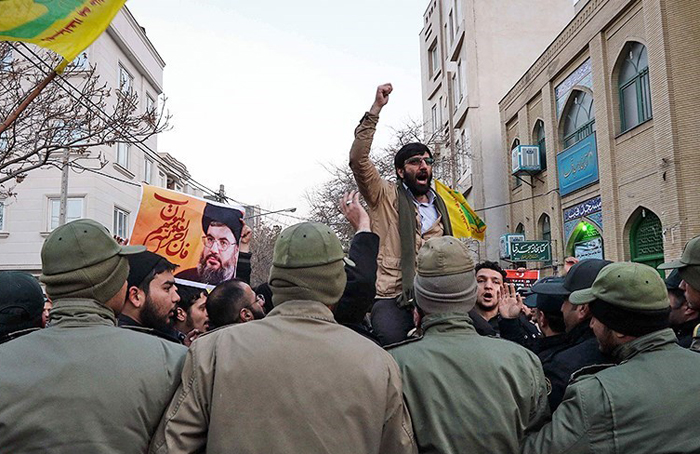 (تصاویر) تجمع مقابل کنسولگری ترکیه در مشهد (تصاویر) تجمع مقابل کنسولگری ترکیه در مشهد