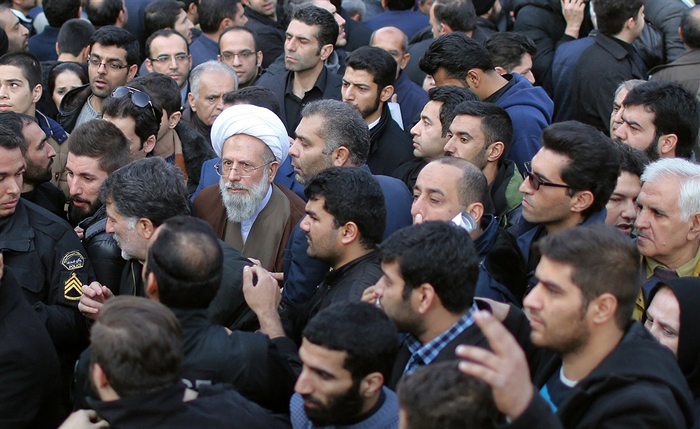 (تصاویر) مقامات و شخصیتها در بدرقه هاشمی (تصاویر) مقامات و شخصیتها در بدرقه هاشمی