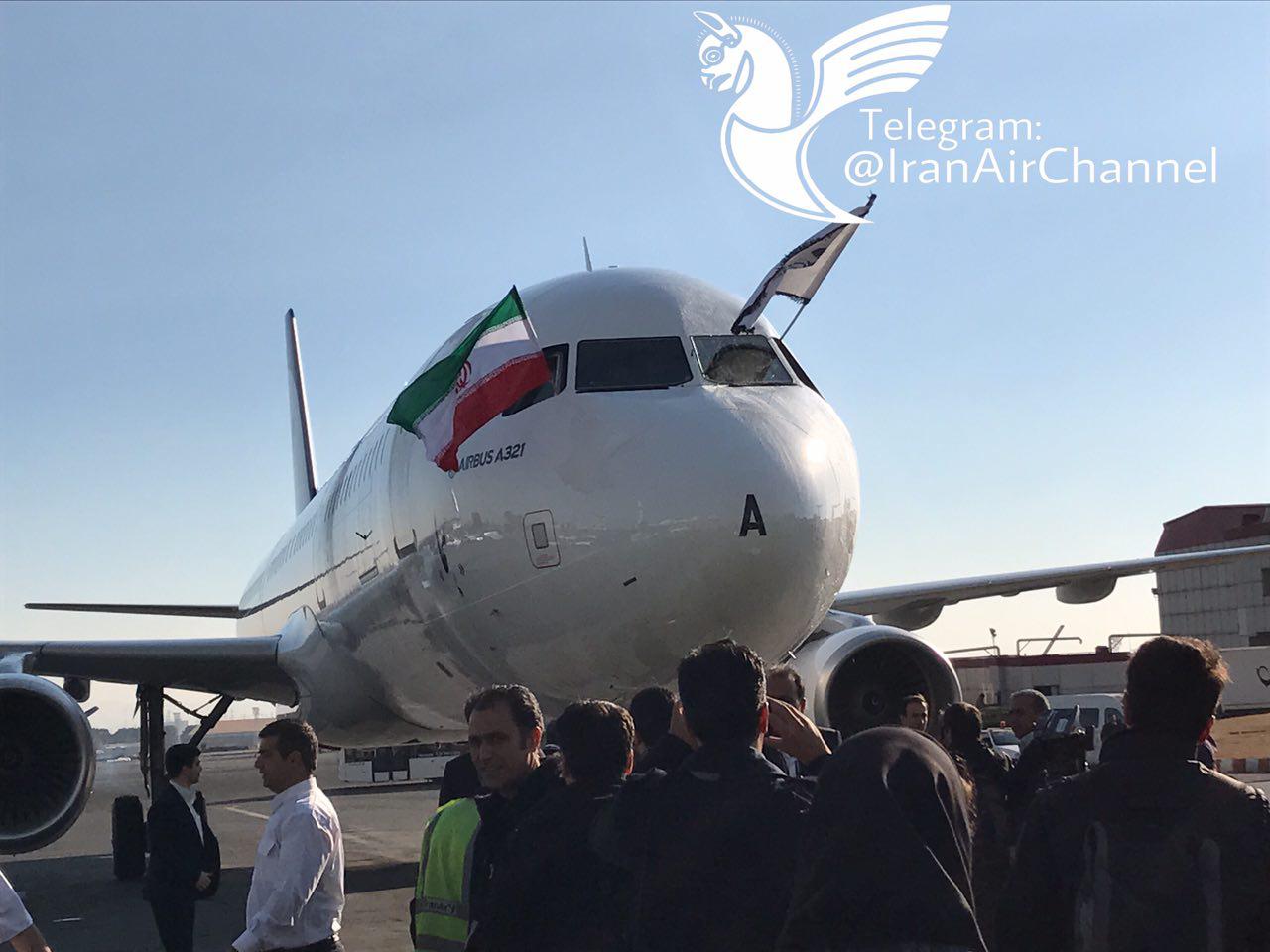 نخستین ایرباس ایران به زمین نشست نخستین ایرباس ایران به زمین نشست