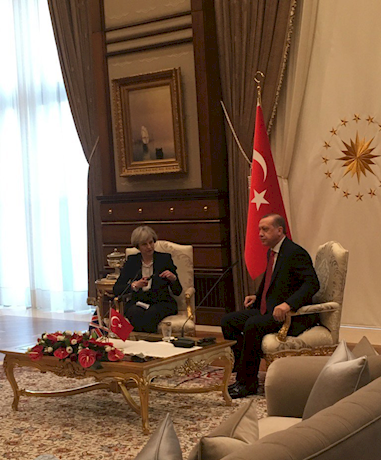 (عکس) جنجال کاخ طلای اردوغان در شبکه های اجتماعی (عکس) جنجال کاخ طلای اردوغان در شبکه های اجتماعی
