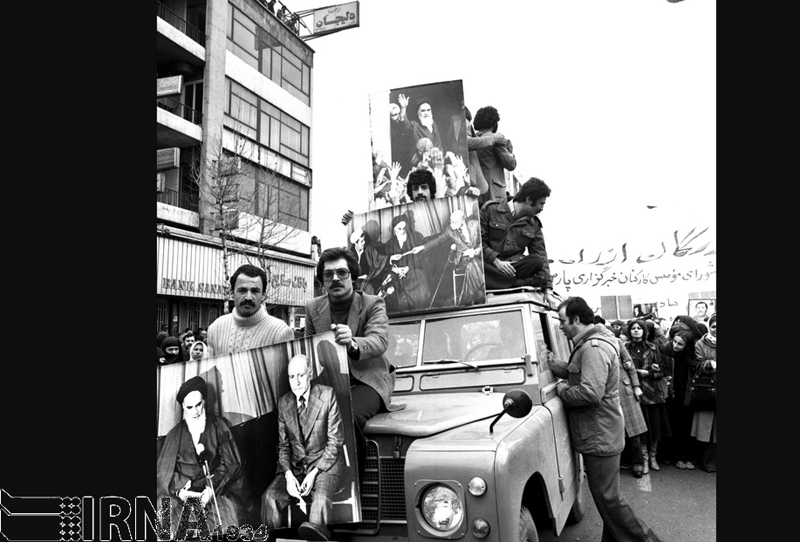 (تصاویر) راهپیمایی در حمایت از دولت بازرگان