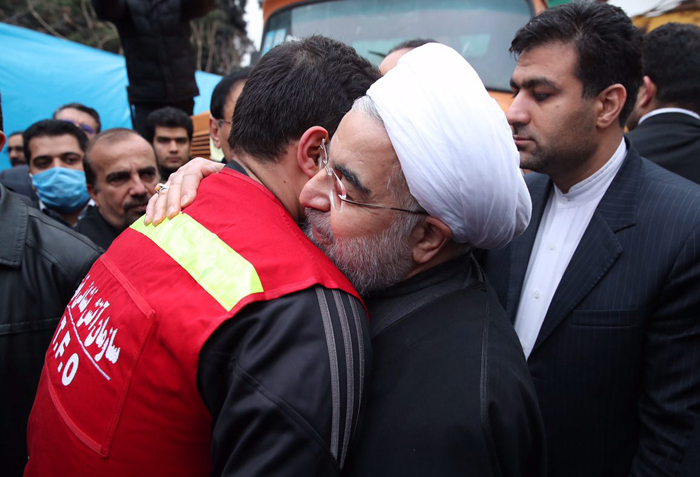 (عکس) حسن روحانی از پلاسکو بازدید کرد (عکس) حسن روحانی از پلاسکو بازدید کرد